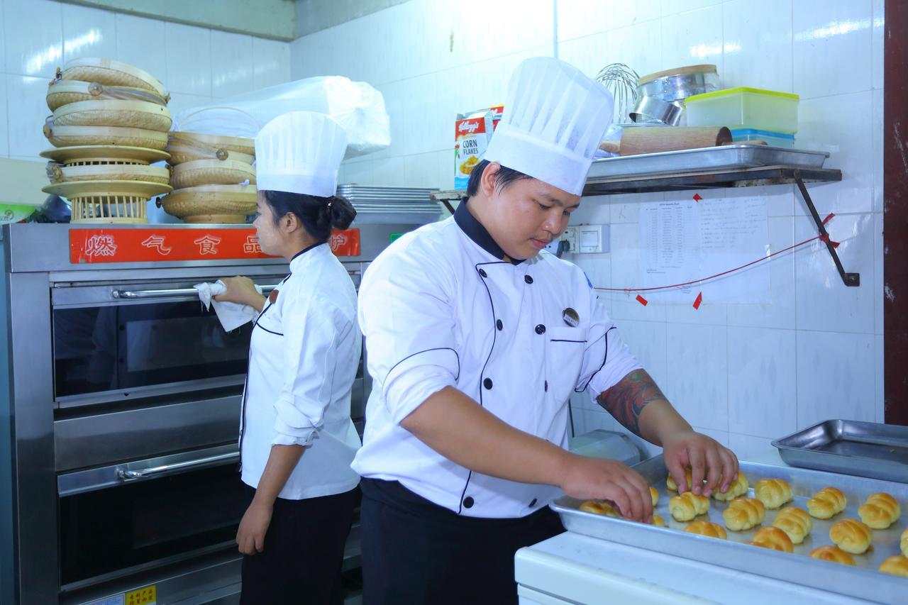 Hotel Dingar Mandalay Exterior foto